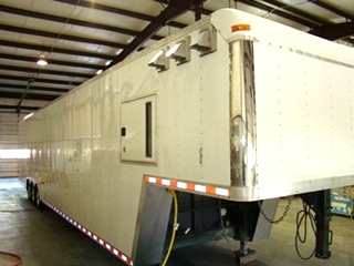 SHOWER TRAILER FOR SALE OR LEASE 48FT GOOSENECK TRAILER ( 13 SHOWER )