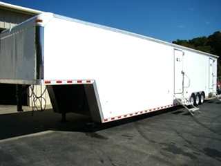 SHOWER TRAILER FOR SALE OR LEASE 48FT GOOSENECK TRAILER ( 13 SHOWER )