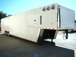 SHOWER TRAILER FOR SALE OR LEASE 48FT GOOSENECK TRAILER ( 13 SHOWER )